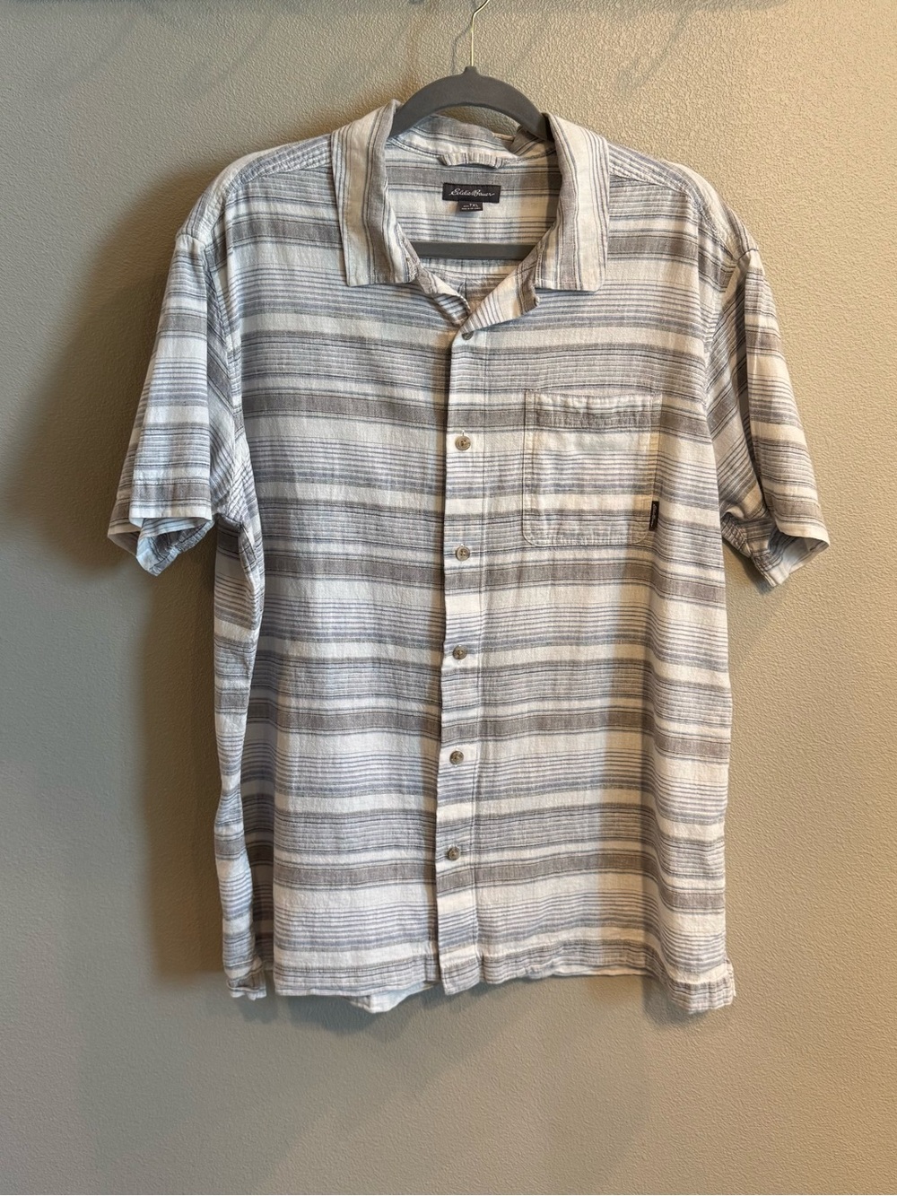 Eddie Bauer Short Sleeve Button-Down Shirt in Gray and White Stripes Linen Blend